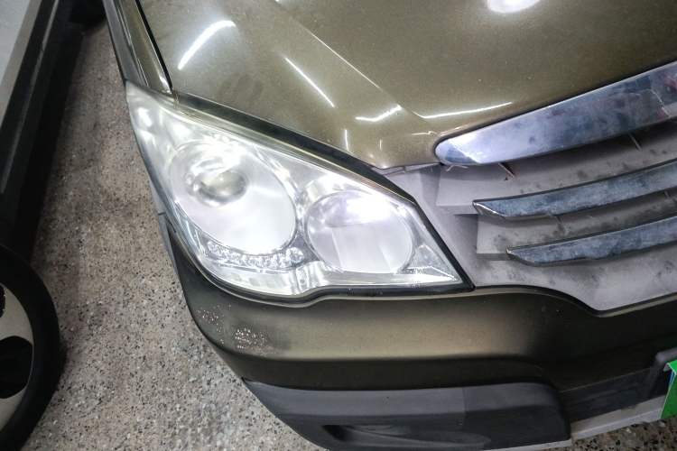 Used FAW Senya S80 2013 1.5L Manual 5-Seat Urban Fashion Edition Right Front Headlight