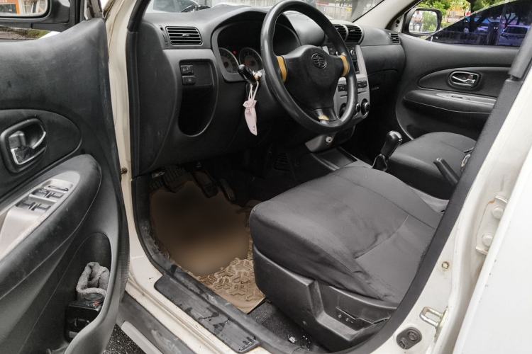 Used FAW Senya S80 2013 1.5L Manual 7-Seater Urban Fashion Edition Driver Seat