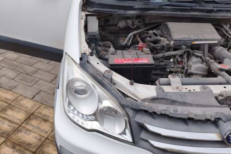 Used FAW Senya S80 2013 1.5L Manual 5-Seat Urban Fashion Edition Engine Bay Right