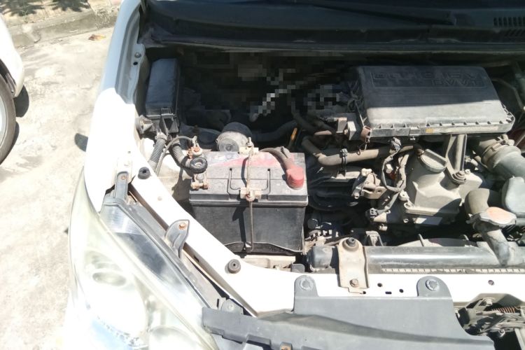 Used FAW Senya S80 2013 1.5L Manual 5-Seat Urban Fashion Edition Engine Bay Right