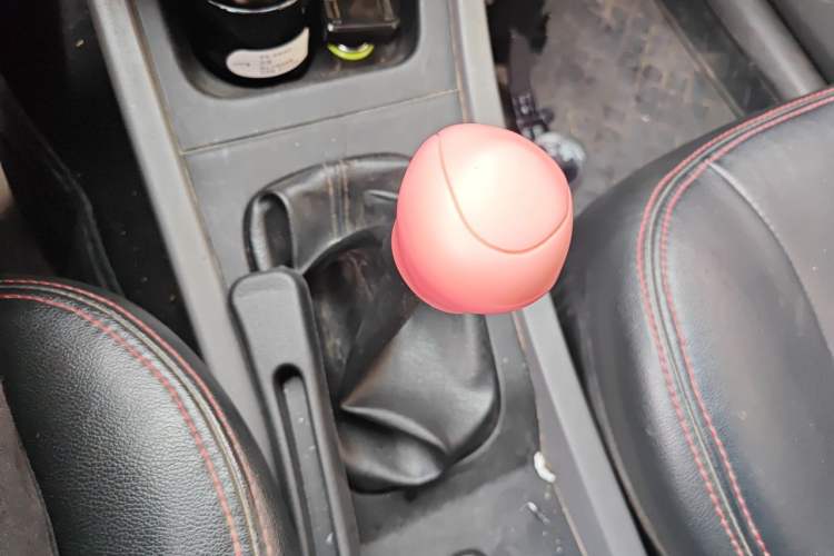 Used FAW Senya S80 2013 1.5L Manual 7-Seater Urban Fashion Edition Gear Lever