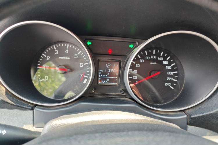 Used FAW Senya S80 2013 1.5L Manual 5-Seat Urban Fashion Edition Instrument Cluster