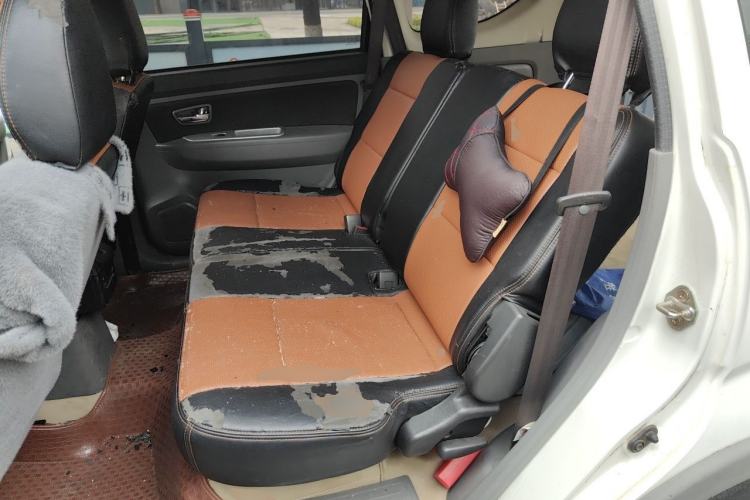 Used FAW Senya S80 2013 1.5L Manual 5-Seat Urban Fashion Edition Left Rear Seat