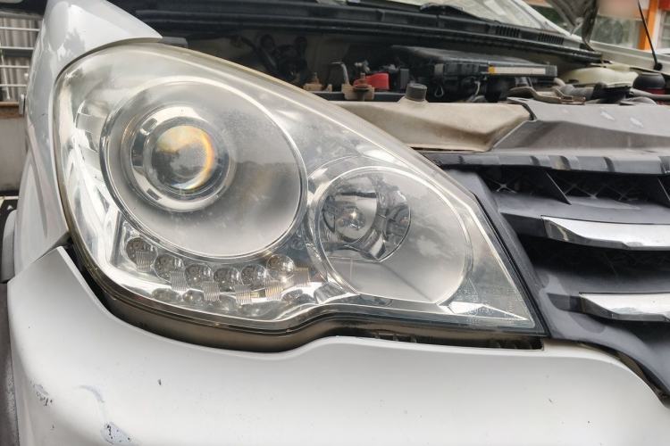 Used FAW Senya S80 2013 1.5L Manual 7-Seater Urban Fashion Edition Right Front Headlight