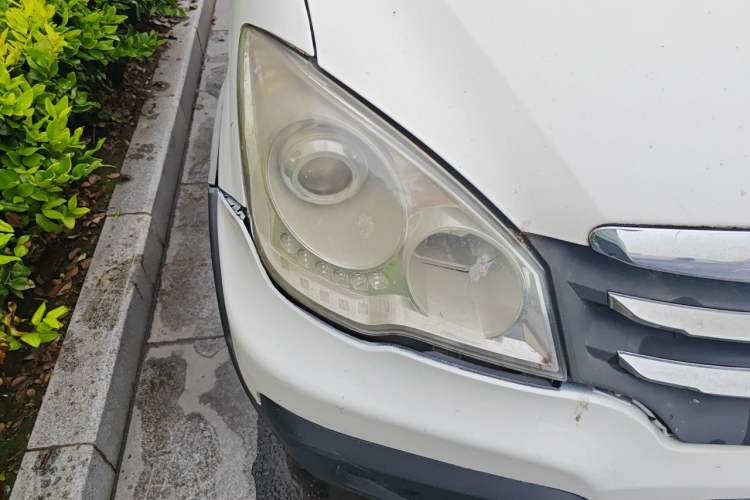 Used FAW Senya S80 2013 1.5L Manual 7-Seater Urban Fashion Edition Right Front Headlight