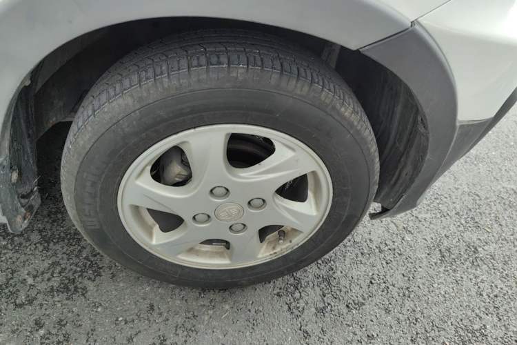 Used FAW Senya S80 2013 1.5L Manual 5-Seat Urban Fashion Edition Right Front Wheel Hub