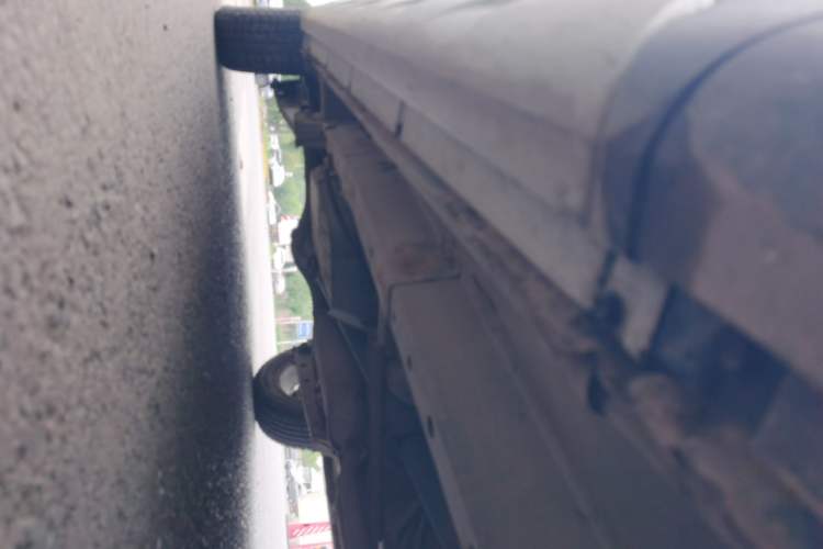 Used FAW Senya S80  Chassis Front Right