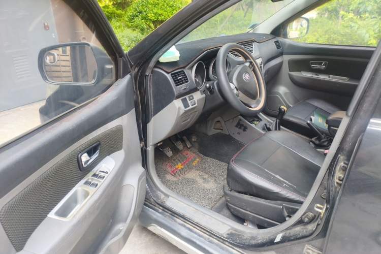Used FAW Senya S80 2014 1.3L Manual 5-Seater Classic Edition Driver Seat