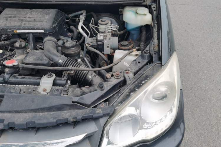Used FAW Senya S80  Engine Bay Left