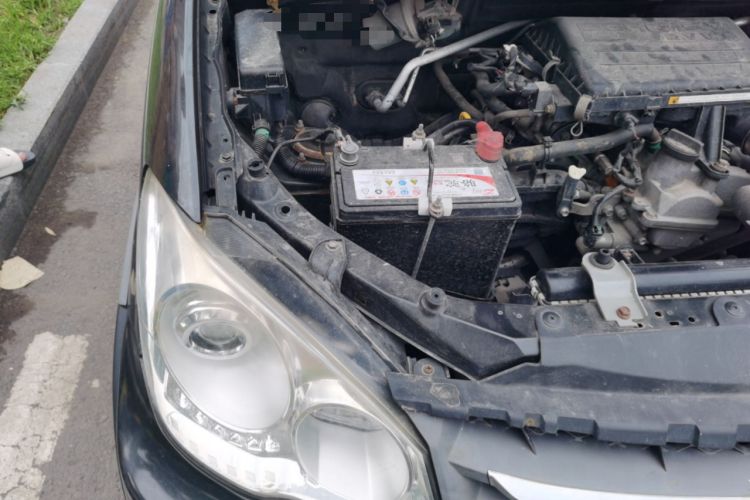 Used FAW Senya S80  Engine Bay Right