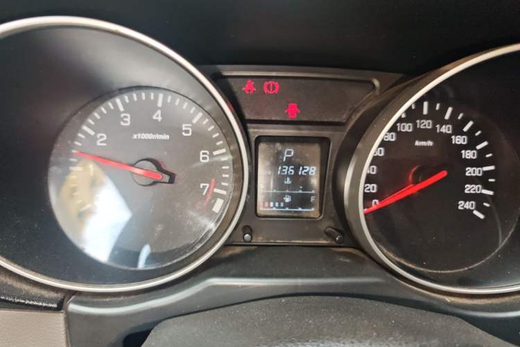 Used FAW Senya S80 2014 1.5L Automatic 7-Seater Supreme Navigation Edition Instrument Cluster