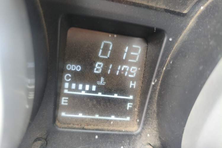 Used FAW Senya S80 2014 1.3L Manual 5-Seater Classic Edition Odometer Close Up