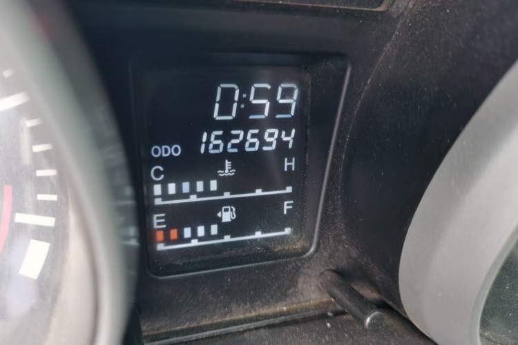 Used FAW Senya S80  Odometer Close Up