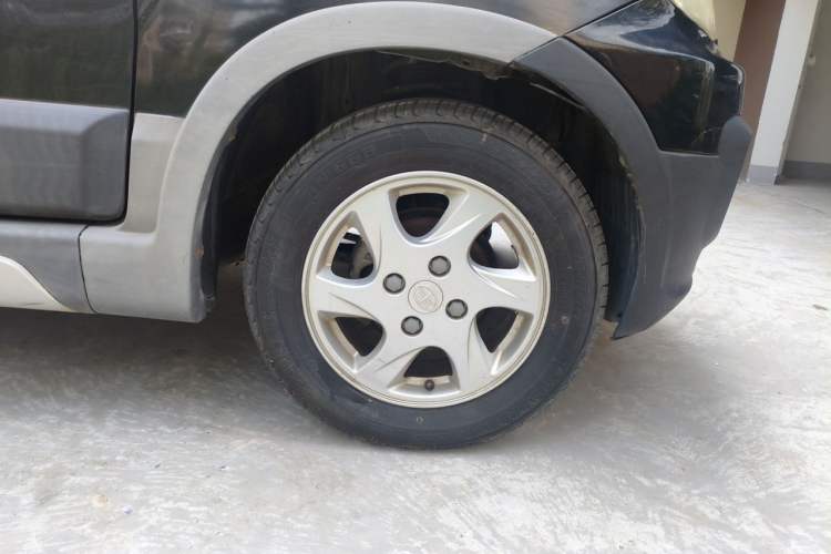 Used FAW Senya S80 2014 1.3L Manual 5-Seater Classic Edition Right Front Wheel Hub