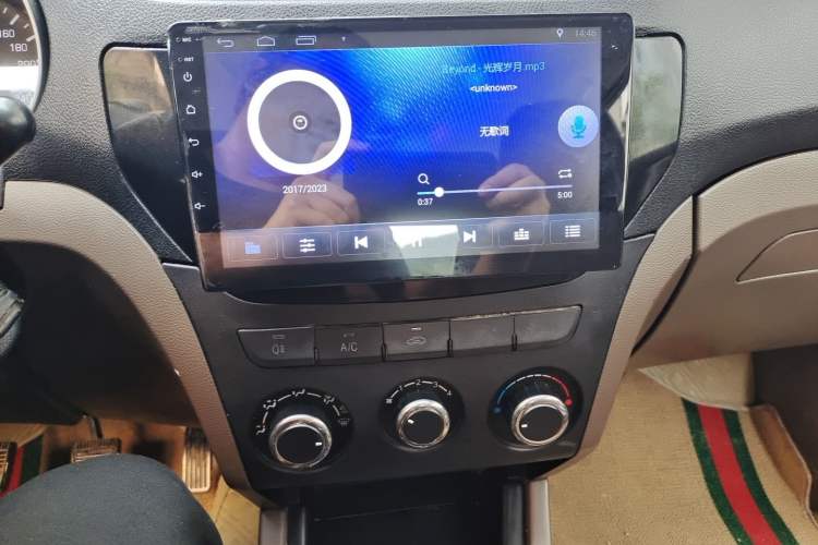 Used FAW Senya S80 2014 1.5L Manual 7-Seater Classic Edition Audio And AC Panel