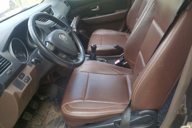 Used FAW Senya S80 2014 1.5L Manual 7-Seater Classic Edition Left Front Seat