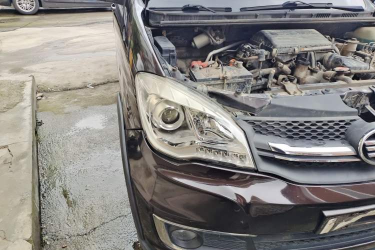 Used FAW Senya S80 2014 1.5L Manual 7-Seater Classic Edition Right Front Headlight