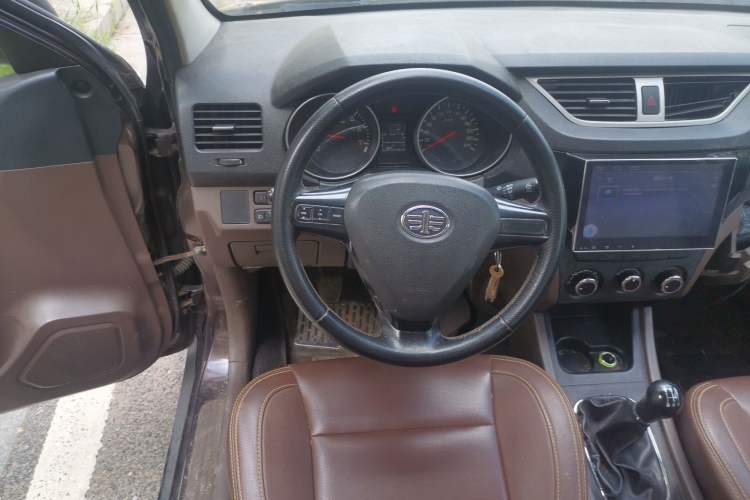 Used FAW Senya S80 2014 1.5L Manual 7-Seater Classic Edition Steering Wheel