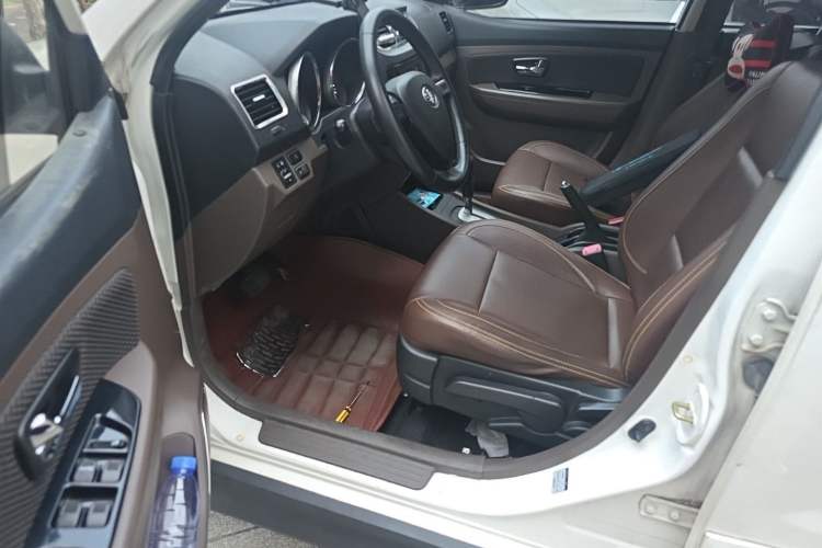 Used FAW Senya S80 2014 1.5L Automatic 7-Seater Sport Edition Driver Seat