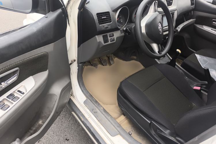 Used FAW Senya S80 2014 1.3L Manual 5-Seater Classic Edition Driver Seat