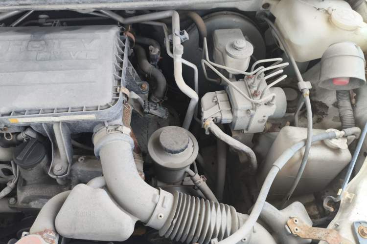 Used FAW Senya S80 2014 1.3L Manual 5-Seater Classic Edition Engine Bay Left