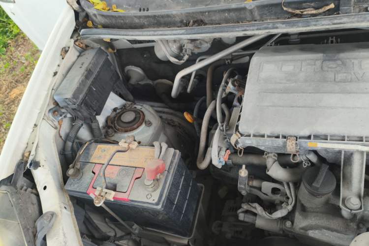Used FAW Senya S80 2014 1.3L Manual 5-Seater Classic Edition Engine Bay Right