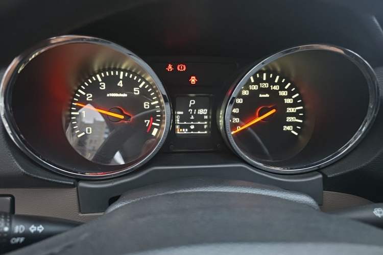 Used FAW Senya S80 2014 1.5L Automatic 7-Seater Sport Edition Instrument Cluster