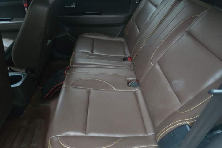 Used FAW Senya S80 2014 1.5L Automatic 7-Seater Sport Edition Left Rear Seat