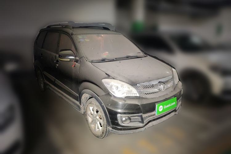 Used FAW Senya S80 2015 1.3L Manual 7-Seater Standard Edition Front Right 45 Deg