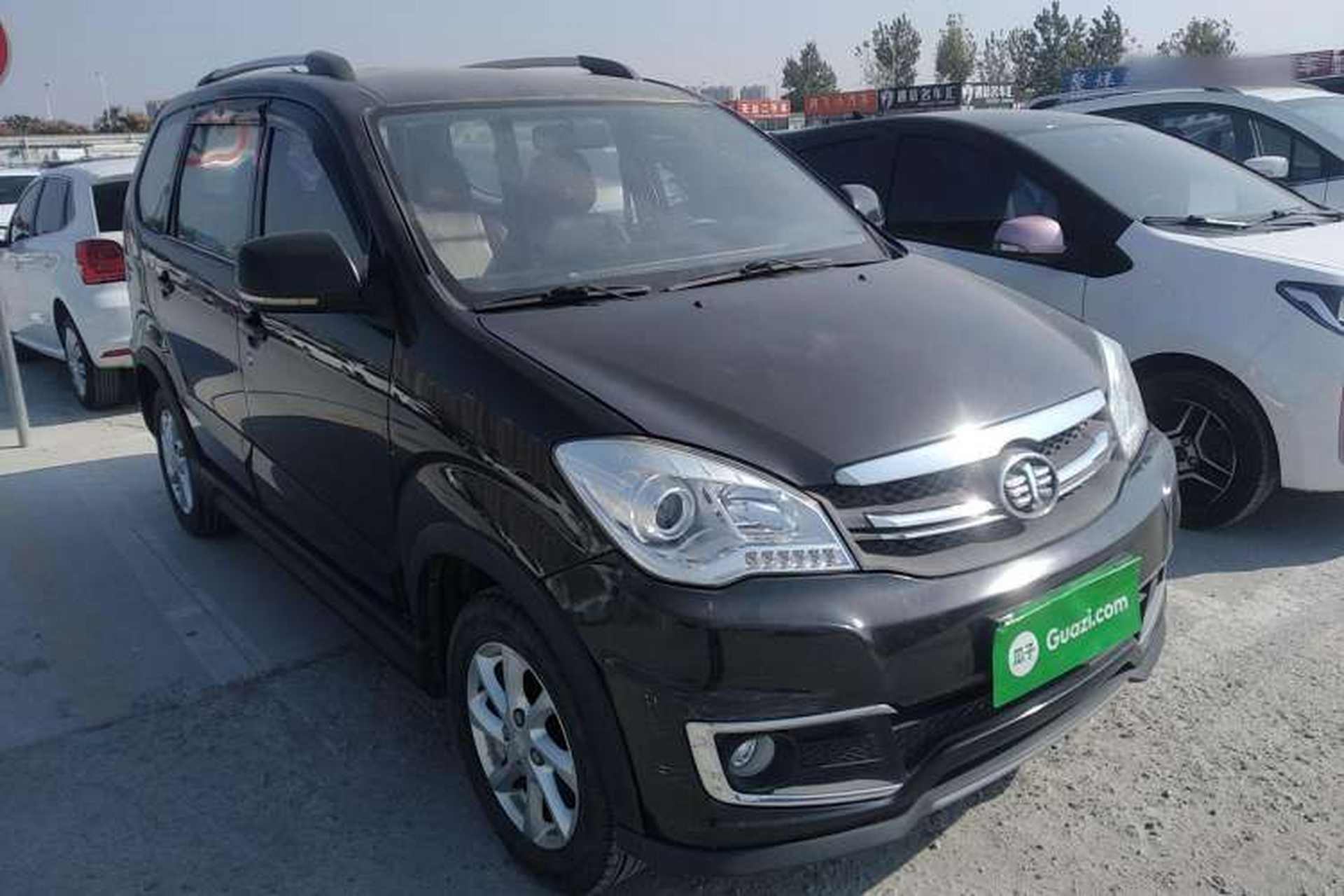 Used FAW Senya S80 2015 1.5L Manual 7-Seater Urban Edition Front Right 45 Deg