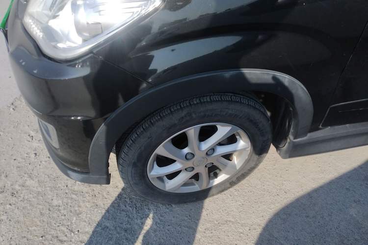 Used FAW Senya S80 2015 1.5L Manual 7-Seater Urban Edition Left Front Wheel Hub
