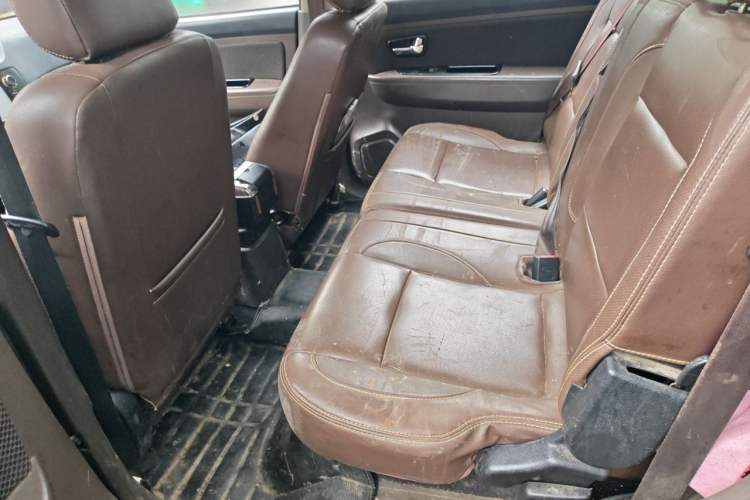 Used FAW Senya S80 2015 1.5L Manual 7-Seater Urban Edition Left Rear Seat