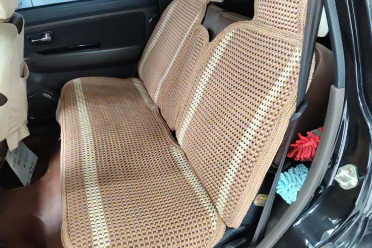 Used FAW Senya S80 2015 1.5L Automatic 5-Seat Urban Edition Left Rear Seat