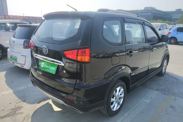 Used FAW Senya S80 2015 1.5L Manual 7-Seater Urban Edition Rear Right 45 Deg
