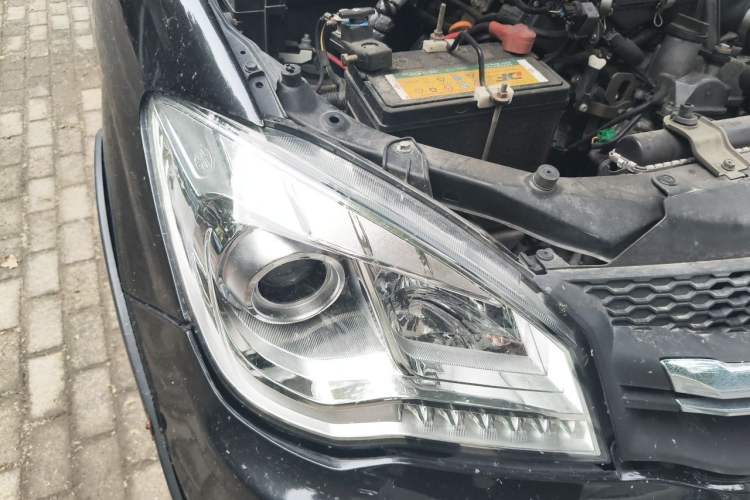 Used FAW Senya S80 2015 1.5L Manual 5-Seater Urban Edition Right Front Headlight