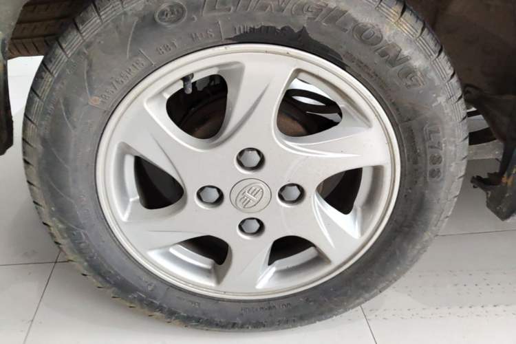 Used FAW Senya S80 2015 1.5L Automatic 5-Seat Urban Edition Right Rear Wheel Hub