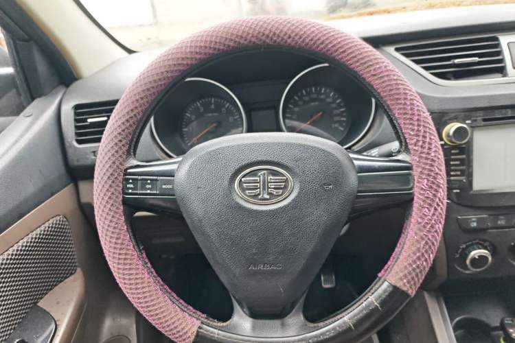 Used FAW Senya S80 2015 1.5L Manual 7-Seater Urban Edition Steering Wheel