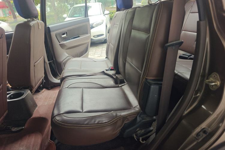 Used FAW Senya S80 2015 1.5L Manual 7-Seater Urban Edition Left Rear Seat