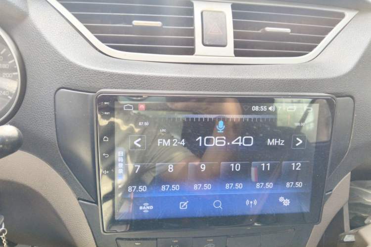 Used FAW Senya S80 2015 1.5L Manual 7-Seater Urban Edition Audio And AC Panel