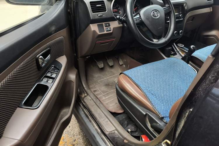 Used FAW Senya S80 2015 1.5L Manual 5-Seater Urban Edition Driver Seat
