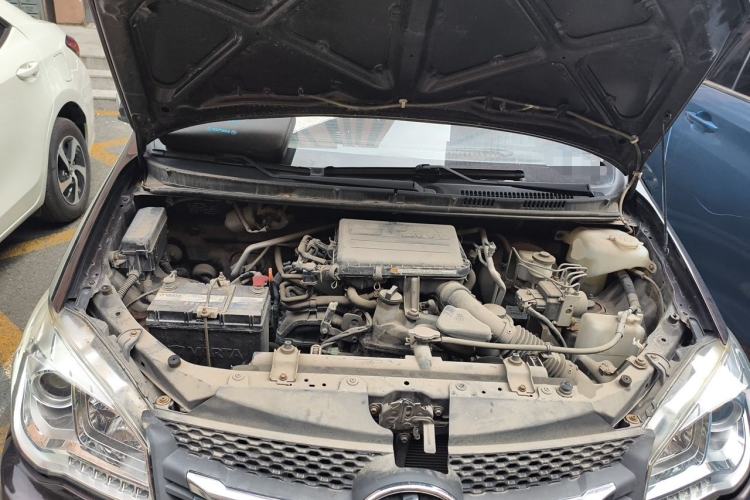 Used FAW Senya S80 2015 1.5L Manual 5-Seater Urban Edition Engine Bay