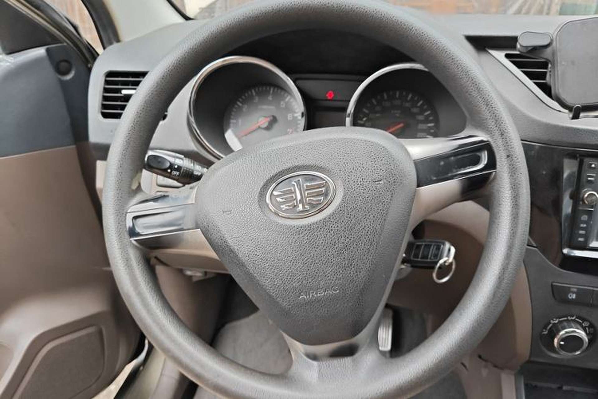 Used FAW Senya S80 2015 1.3L Manual 7-Seater Standard Edition Steering Wheel