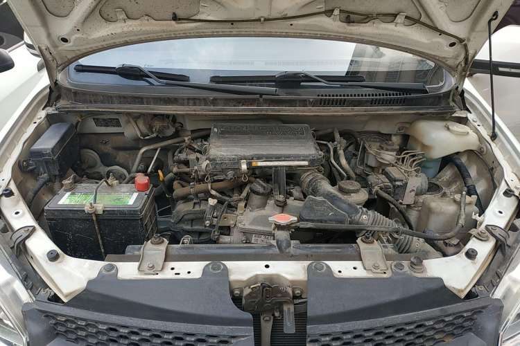 Used FAW Senya S80 2015 1.5L Manual 7-Seater Urban Edition Engine Bay