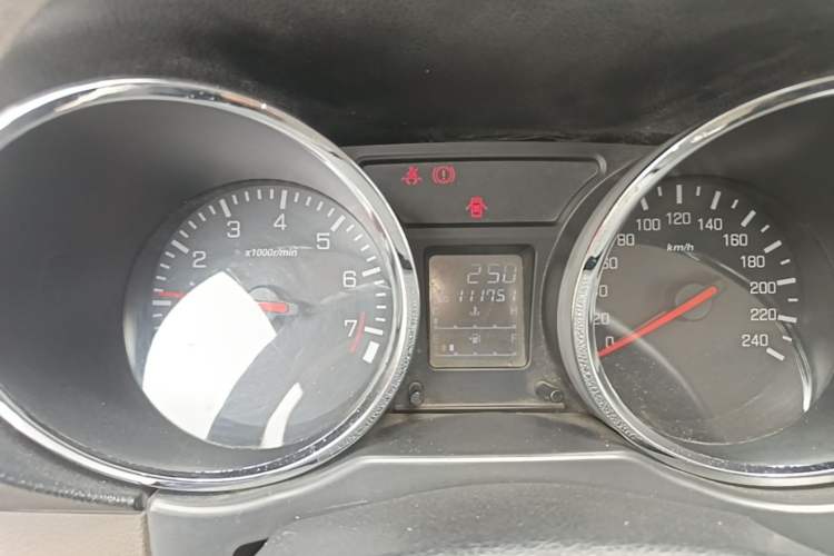Used FAW Senya S80 2015 1.5L Manual 7-Seater Urban Edition Instrument Cluster