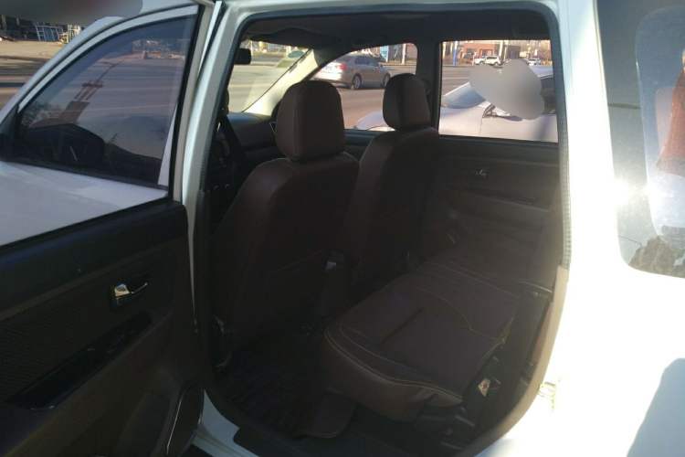 Used FAW Senya S80 2015 1.5L Manual 5-Seater Luxury Edition Left Rear Seat