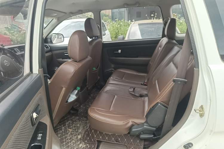 Used FAW Senya S80 2015 1.5L Manual 7-Seater Urban Edition Left Rear Seat