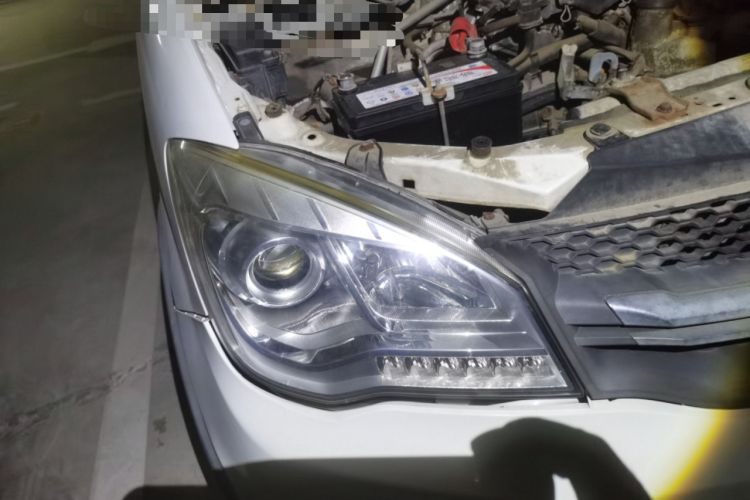 Used FAW Senya S80 2015 1.5L Manual 7-Seater Urban Edition Right Front Headlight