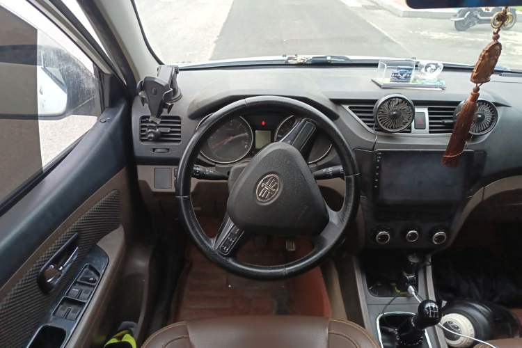Used FAW Senya S80 2015 1.5L Manual 7-Seater Urban Edition Steering Wheel