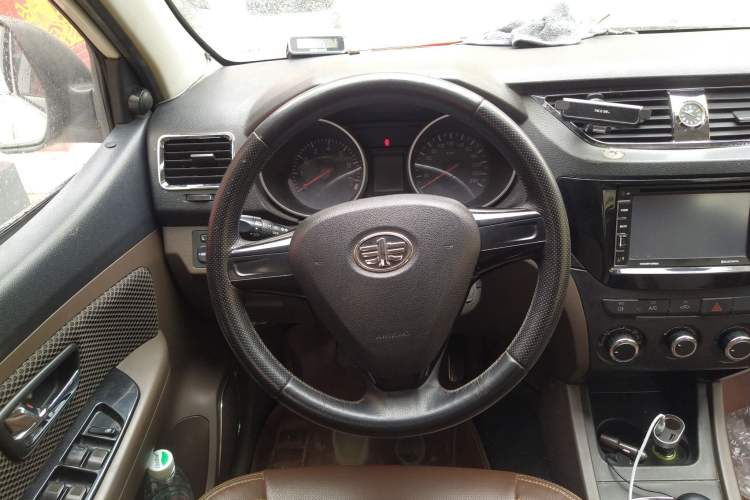 Used FAW Senya S80 2015 1.5L Manual 7-Seater Urban Edition Steering Wheel