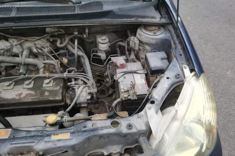 Used FAW Weile 2004 1.3L Automatic Engine Bay Left